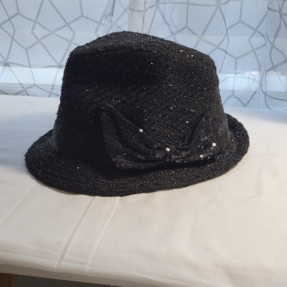 ❤ PEACE OF CAKE  GIRLS  HAT - Picture 2 of 6